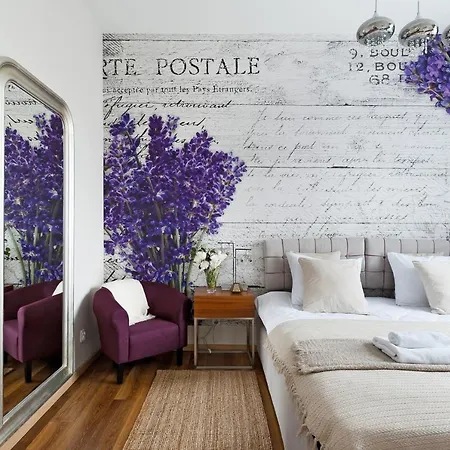 Lavender By Loft Affair Apartament